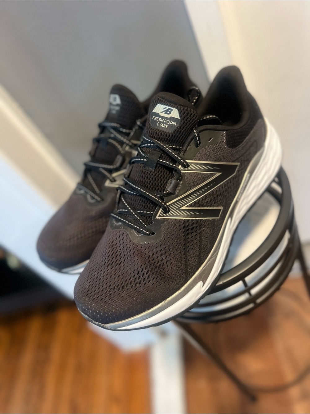 New Balance Men's Black Fresh Foam Running Shoes size 11.5